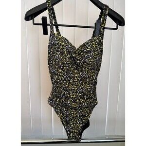 NWT Women’s Nip Tuck Swim Multi Fit Cup One Piece Swimsuit Size 6